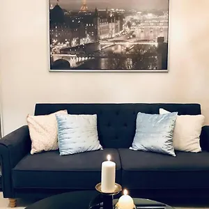 https://home-in-the-heart-of-mannheim-fast-wifi-netflix.frankfurtammainhotels.com