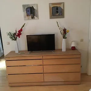 https://1-zimmer-apartment-mitten-im-friedrichshain.find-berlin-hotels.com